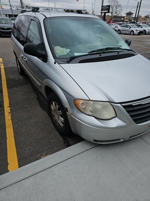 2007 Chrysler Town & Country