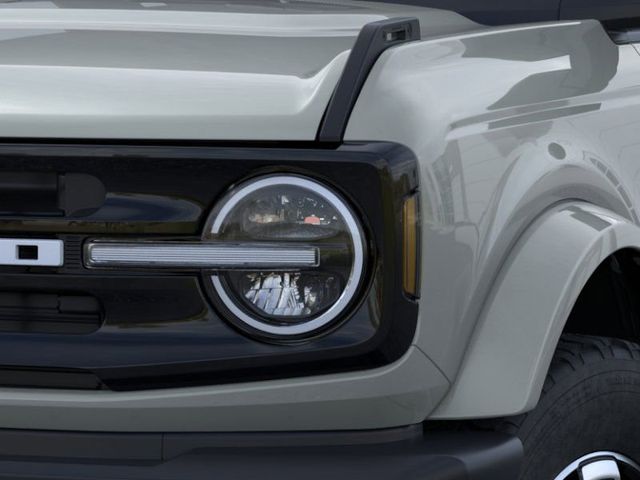 2024 Ford Bronco Outer Banks 20