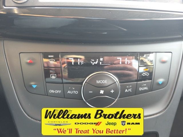 2019 Nissan Sentra SV - Super Black exterior view 19