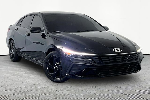 Abyss Black 2026 Hyundai Elantra Sedan Front-Wheel Drive Continuously Variable Transmission