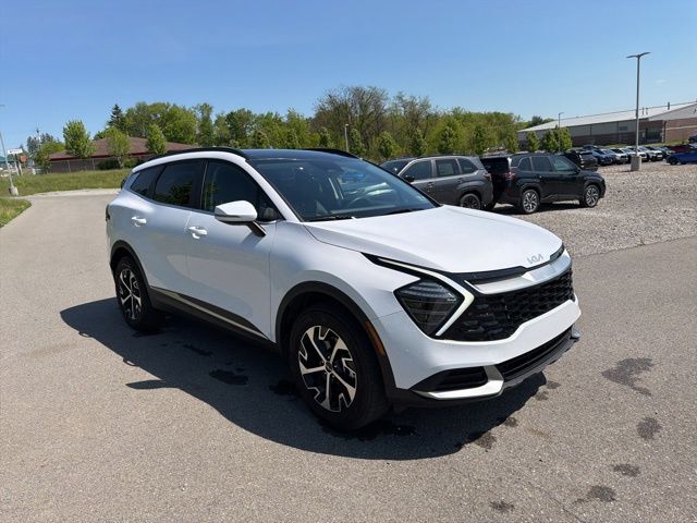 2025 Kia Sportage EX White at Rafferty Subaru