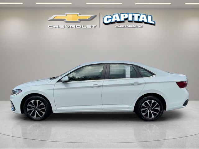 Used 2025  Volkswagen 1.5T S image 2