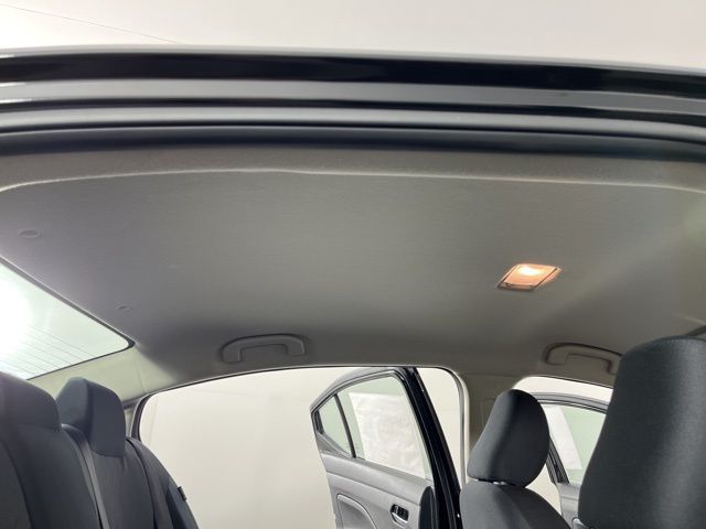 2025 Super Black Metallic Nissan Versa 1.6 SV FWD Sedan