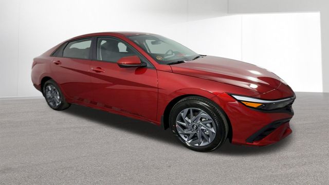 Used 2025 Hyundai Elantra Hybrid For Sale in Indianapolis, IN