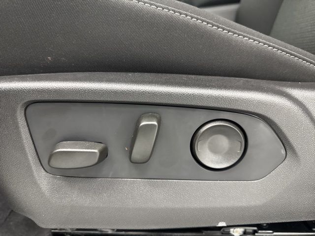 new 2026 Chevrolet Colorado car, priced at $35,190