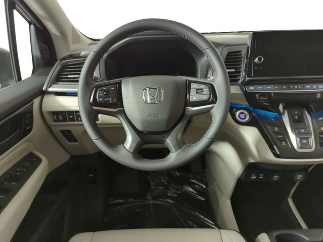 2025 Honda Odyssey Touring 16