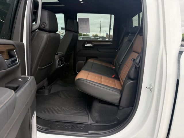 2025 Summit White Chevrolet Silverado 3500HD High Country 4X4 Truck