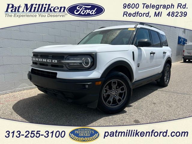 Oxford White 2023 Ford Bronco Sport SUV / Crossover All-Wheel Drive 8-Speed Automatic