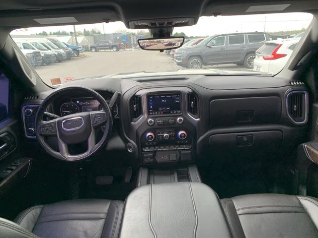 2023 GMC Sierra 3500HD Denali photo
