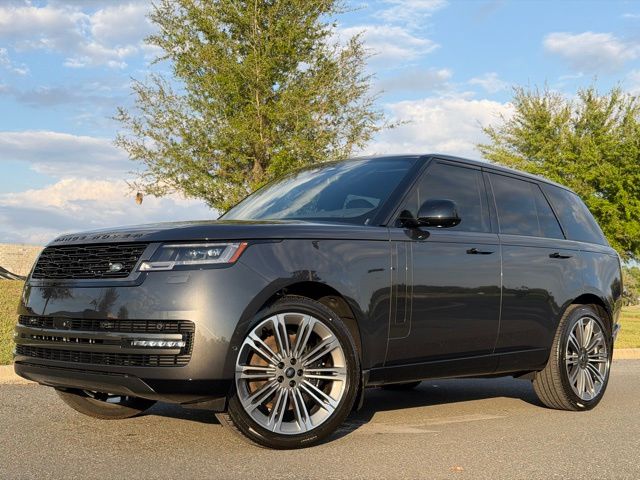 2025 Land Rover Range Rover P530 SE AWD