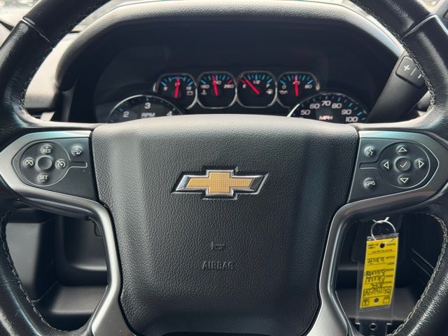2018 Chevrolet Suburban LT photo