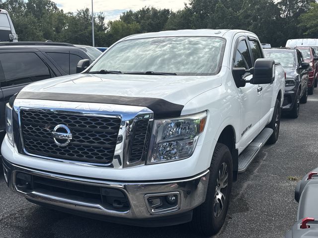 Glacier White 2018 Nissan Titan Pickup Truck Four-Wheel Drive 7-Speed Automatic