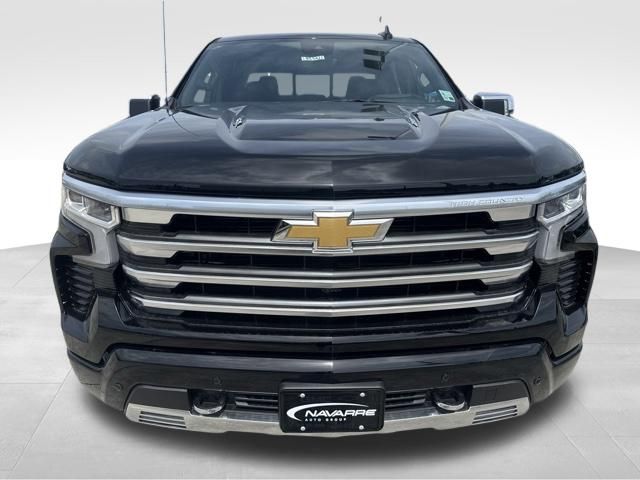 2026 Chevrolet Silverado 1500 High Country — photo 2