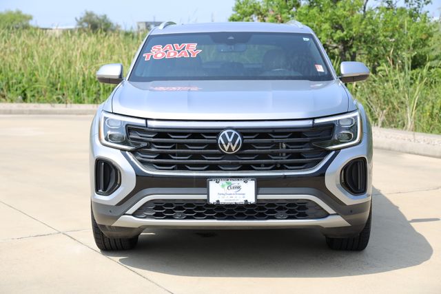 2024 Volkswagen Atlas Cross Sport 2.0T SE w/Technology Silver at Bayway Cadillac of The Woodlands