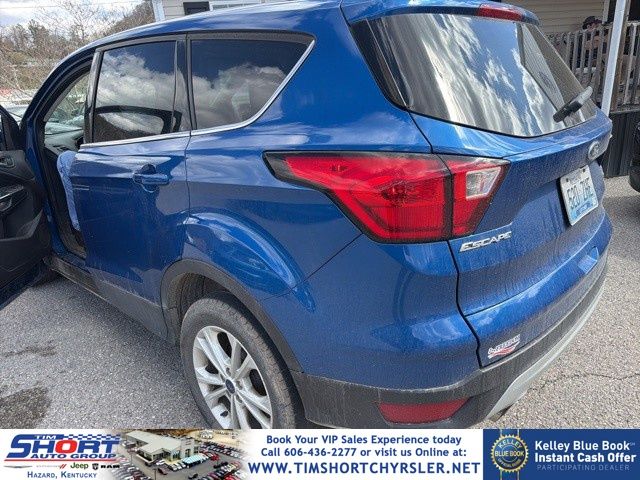 Lightning Blue 2019 Ford Escape SE AWD SUV / Crossover All-Wheel Drive 6-Speed Automatic