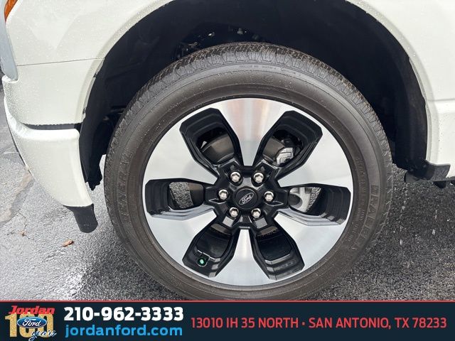 Used Car 2024 Ford F-150 Lightning  Platinum For Sale Under $60,000 In San Antonio, Texas