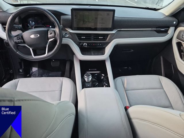 Used 2025 Gray Ford Platinum image 32