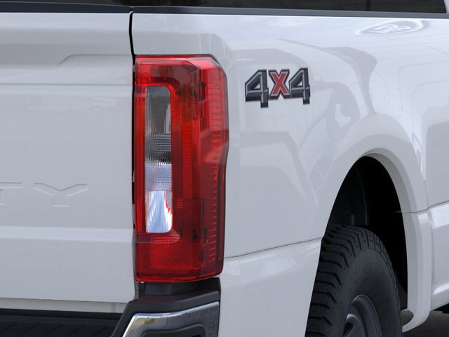 2025 Ford F-350 Super Duty XL