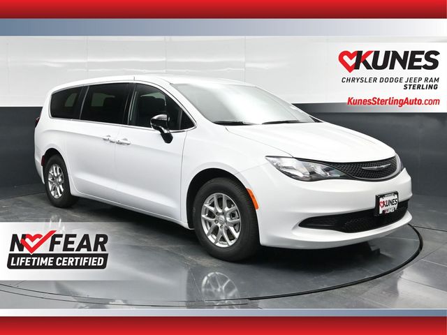 Bright White Clearcoat 2026 Chrysler Voyager Minivan Front-Wheel Drive 9-Speed Automatic