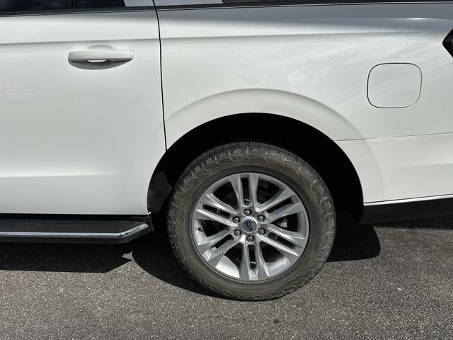 Used 2023 White Ford XLT image 10