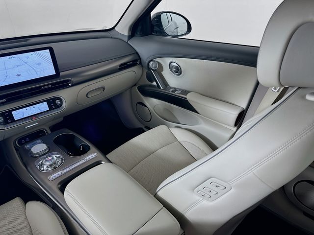 2024 Genesis GV60 Advanced 24