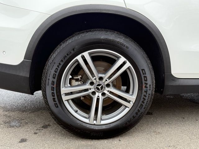 2021 Mercedes-Benz GLC