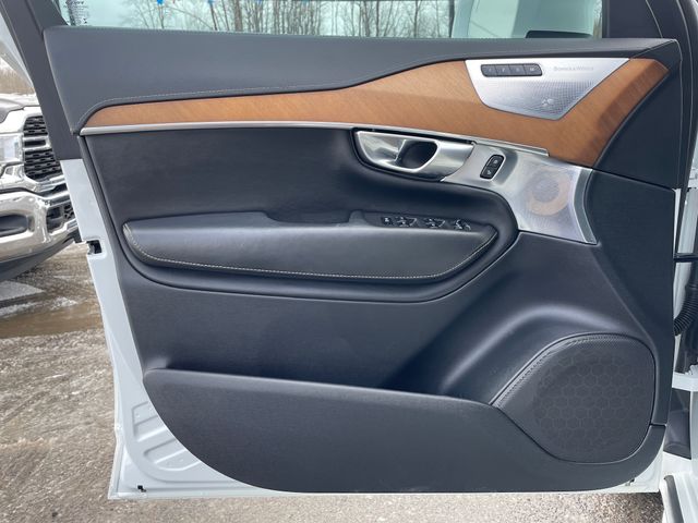 2018 Volvo XC90 T6 Inscription - Crystal White exterior view 8
