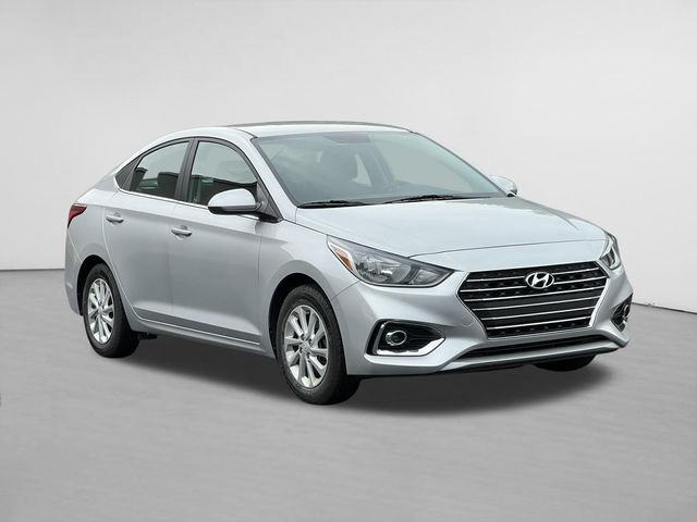Olympus Silver Metallic 2022 Hyundai Accent Sedan Front-Wheel Drive Continuously Variable Transmission