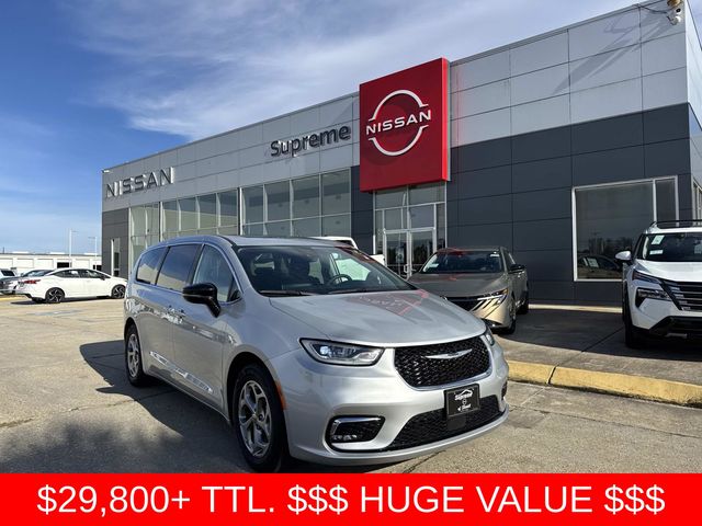 Silver Mist Clearcoat 2024 Chrysler Pacifica Limited FWD Minivan Front-Wheel Drive 9-Speed Automatic