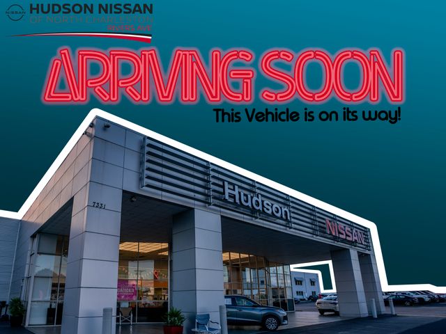 2024 Nissan Titan SV photo