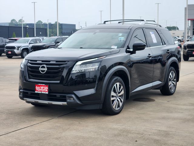 2023 Nissan Pathfinder SL Black at South Houston Nissan