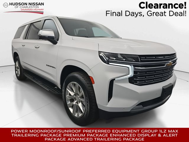 Summit White 2021 Chevrolet Suburban Premier RWD SUV / Crossover 4X2