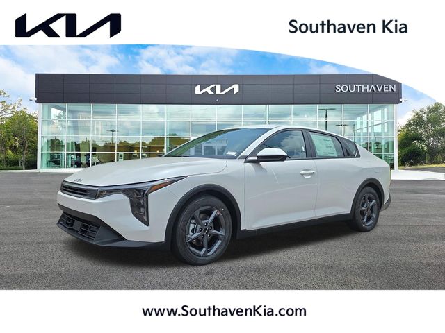 Snow White Pearl 2026 Kia K4 LXS FWD Sedan Front-Wheel Drive Continuously Variable Transmission
