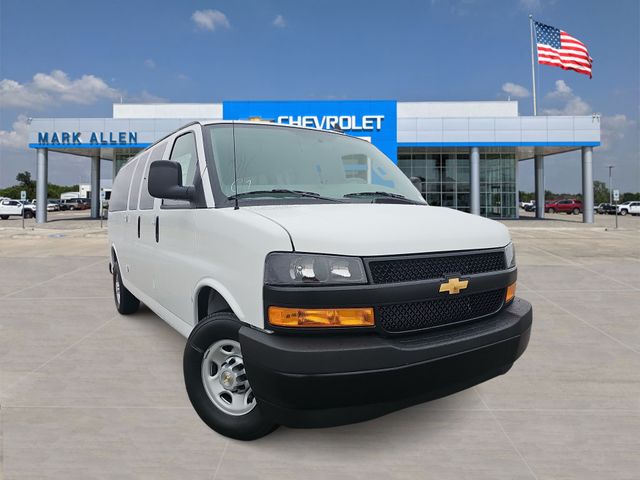 2025 Chevrolet Express 3500 LS Extended RWD