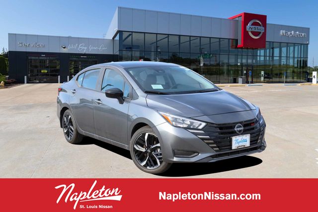 2025 Nissan Versa SR FWD