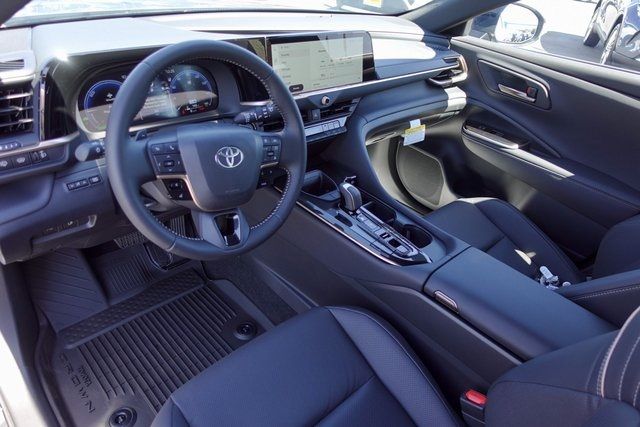 new 2025 Toyota Crown Signia car