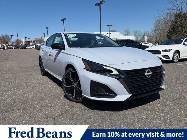Gray Sky Pearl 2025 Nissan Altima Sedan Front-Wheel Drive Continuously Variable Transmission
