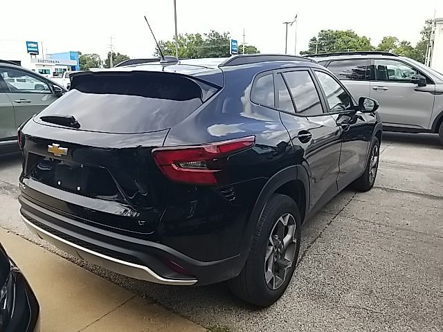 Used 2025 Chevrolet Trax SUV
