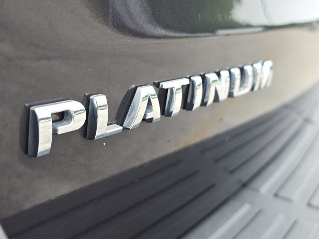 2023 Ford Expedition Platinum:168660A