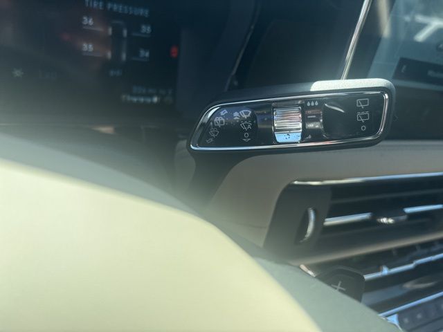 2026 White Metallic Lincoln Corsair Reserve AWD SUV