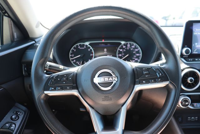 2024 Nissan Sentra SV photo