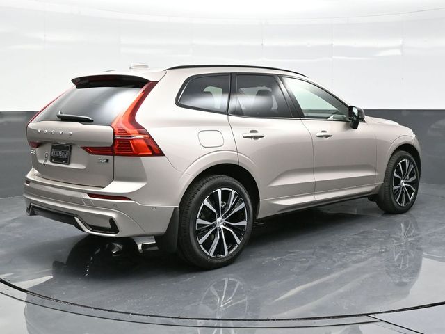 2025 Volvo XC60  photo