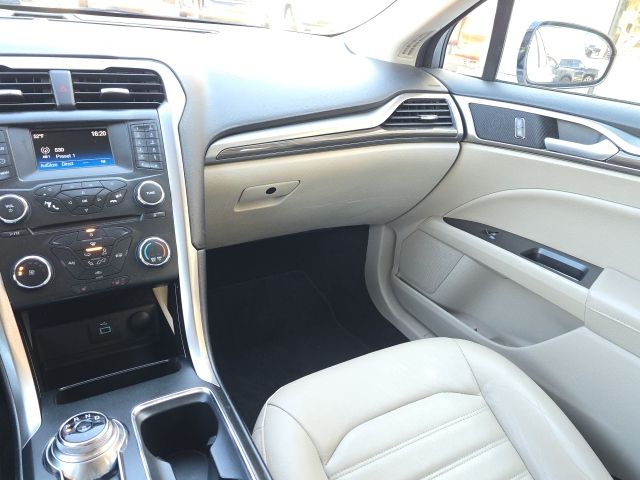 2017 Ford Fusion SE:168087B