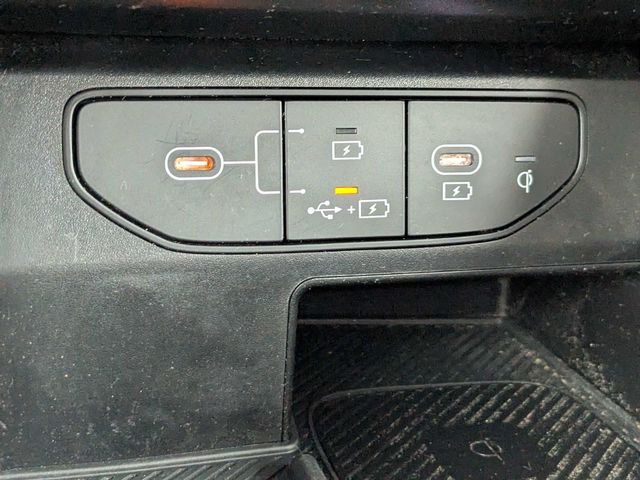 Used 2025 Kia Sorento Hybrid SUV