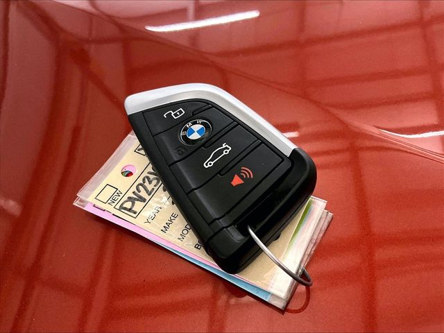 2022 BMW 3 Series 330i xDrive - 8