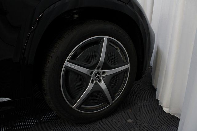 Used 2023  Mercedes-Benz 580 image 43