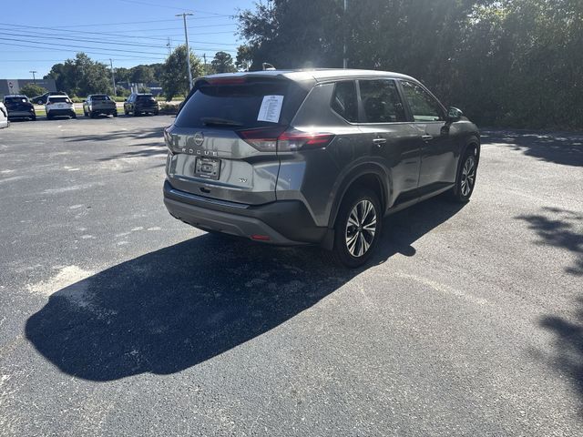 Used 2023 Gray Nissan SV image 5