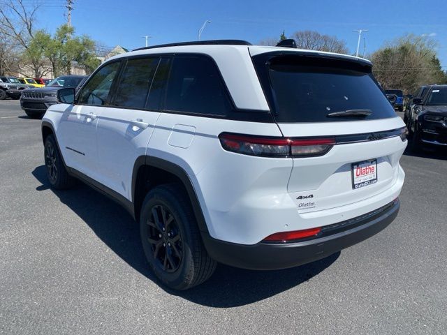 2024 Jeep Grand Cherokee Altitude 7