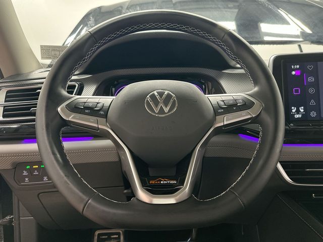 2025 Volkswagen Atlas 2.0T Peak Edition Black at Subaru and VW of Moon Township
