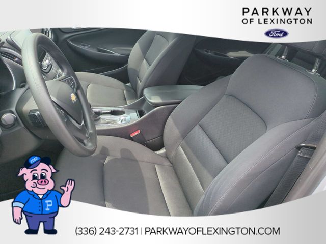Used 2023 White Chevrolet LT image 14